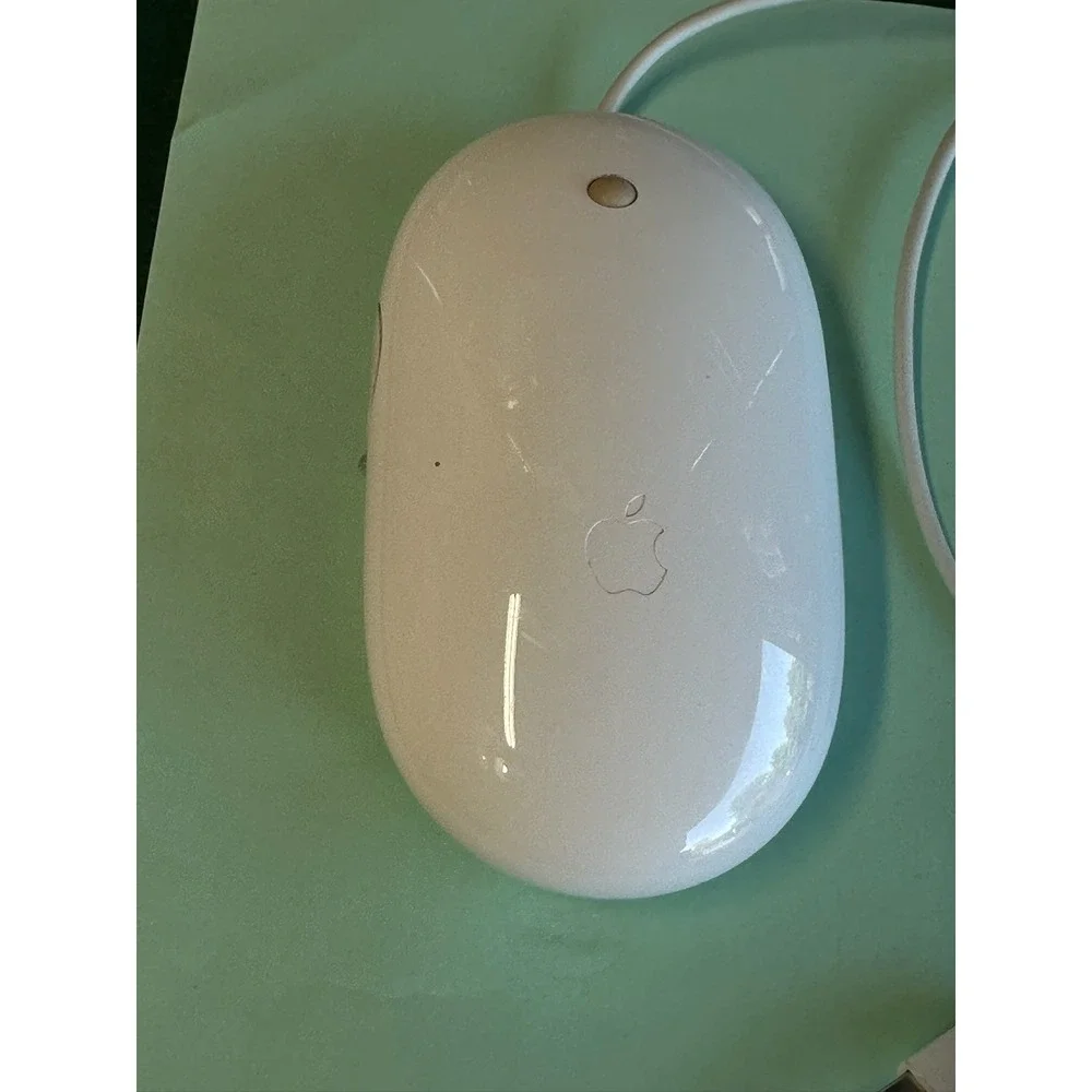 Apple Mighty Mouse A1152‎ Wired USB Optical Mouse White EMC 2058 Scroll Ball